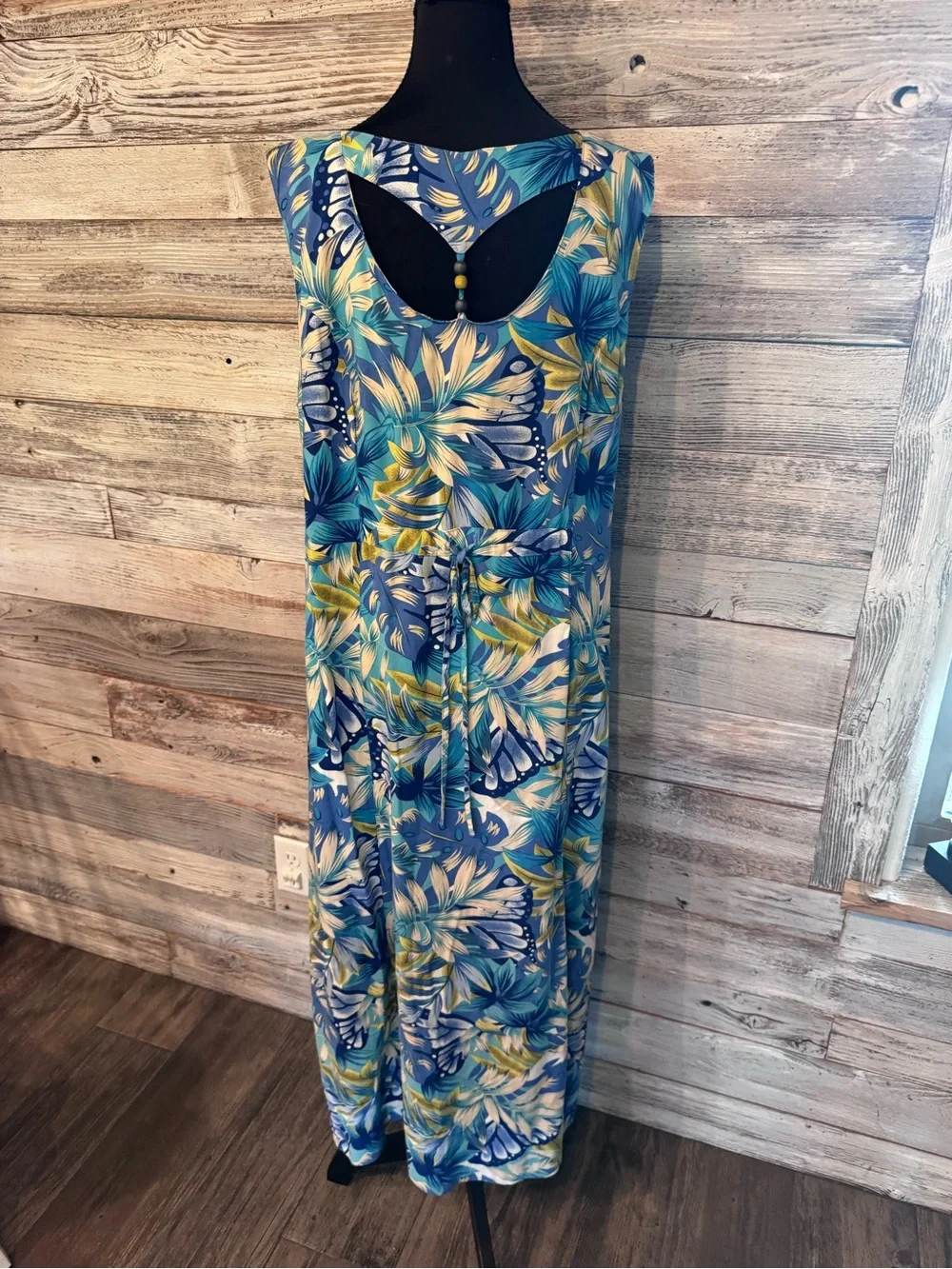 NWT Erika Blue Tropical Print Sleeveless Maxi Dress - Picture 4 of 5